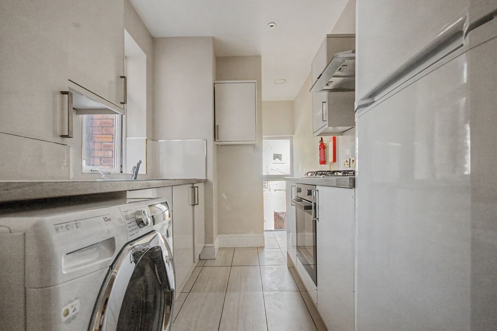 Property photo 3 of 12 Img_3060