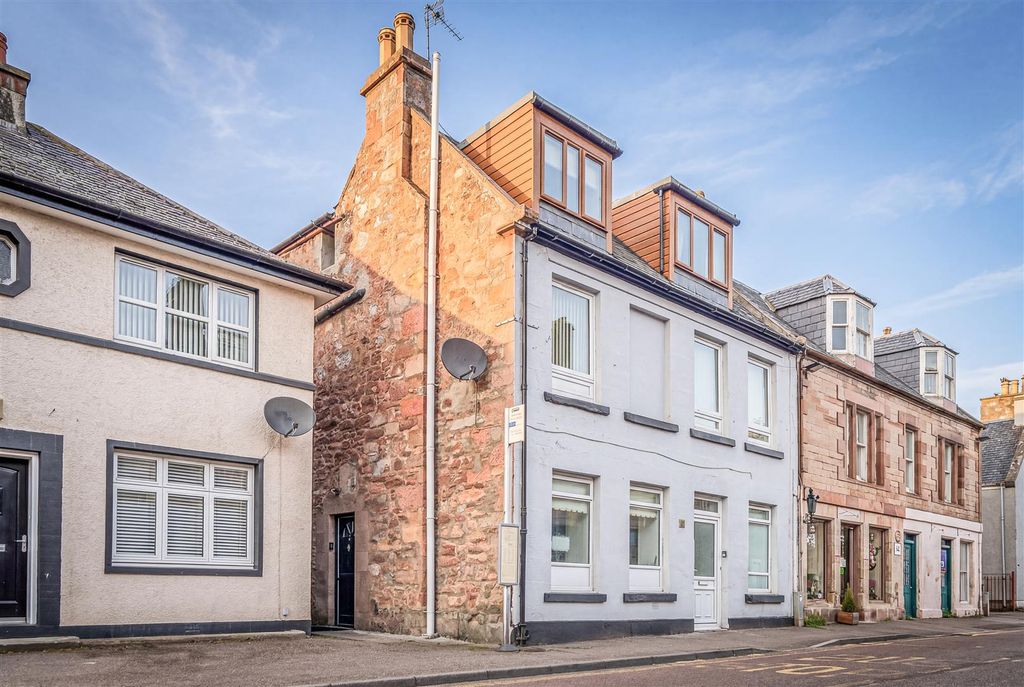 Property photo 1 of 16 33A High Street, Fortrose.Jpg