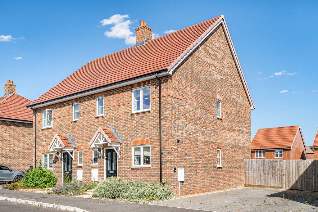 Property photo 1 of 35