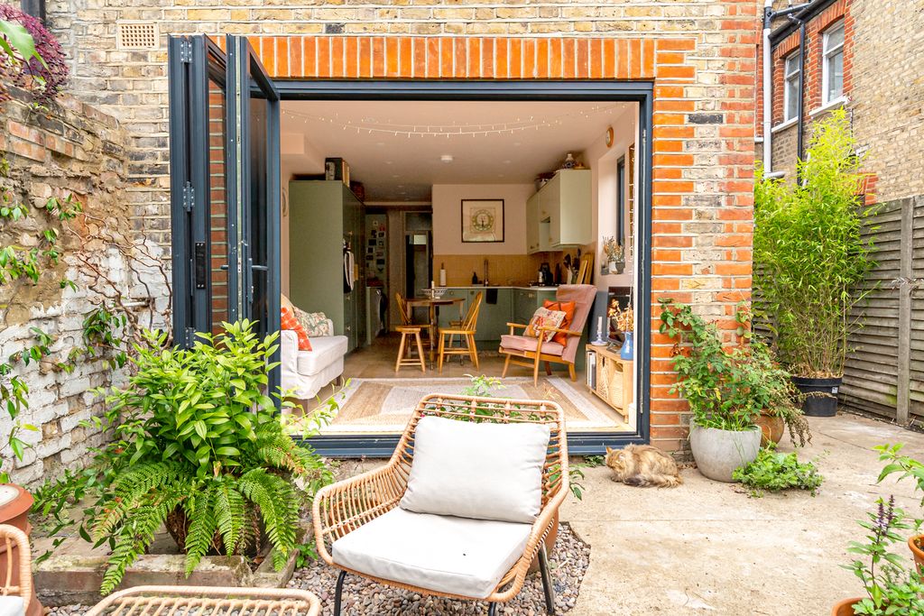 Property photo 3 of 15 Ndb06992-Edit