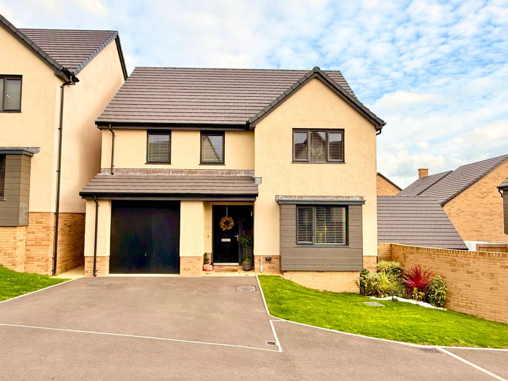 Property photo 1 of 27