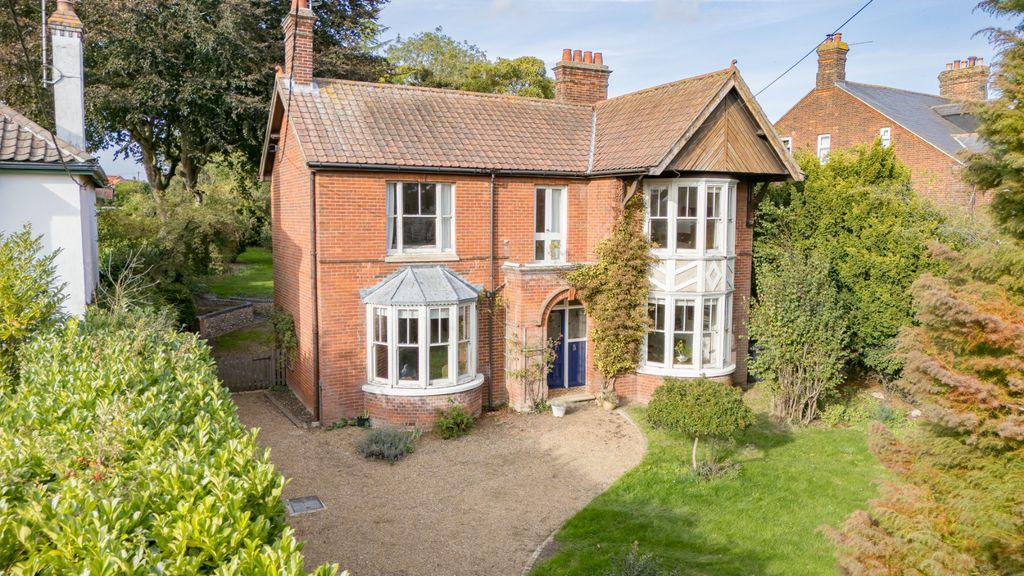 Property photo 2 of 37 2401915