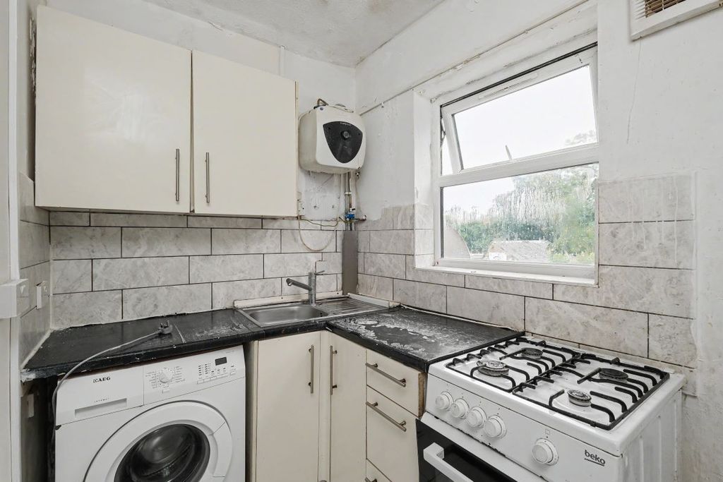 Property photo 3 of 10 Image 3