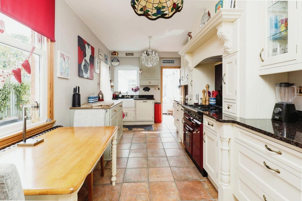 Property photo 3 of 20 59-5.Jpg