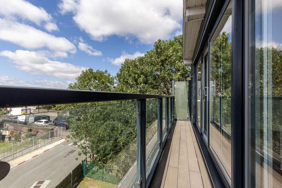 Property photo 3 of 10 Balcony