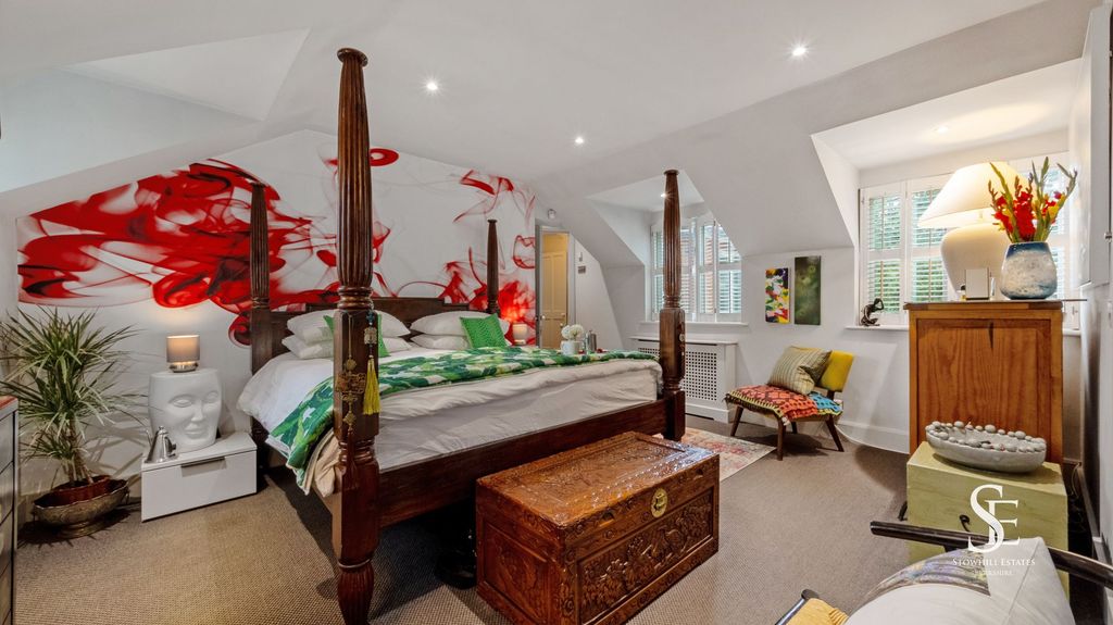 Additional image 21 of 5 bed property for saleOld Wokingham Road, Wokingham RG40