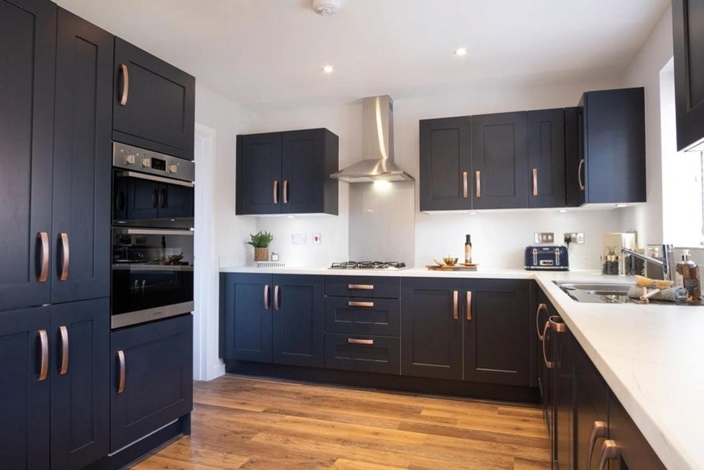 Property photo 3 of 8