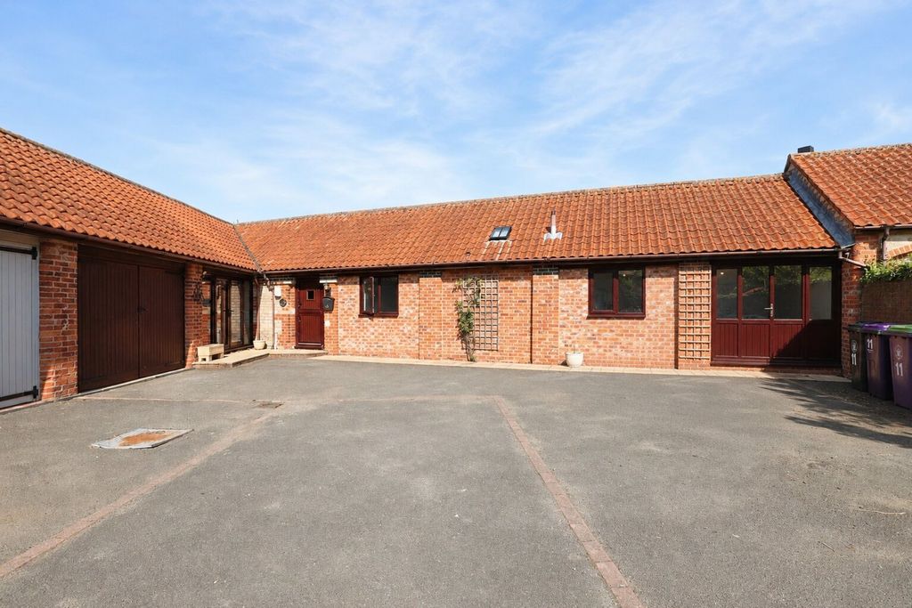 Property photo 1 of 23