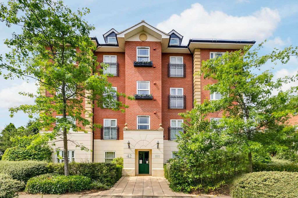 Property photo 2 of 16