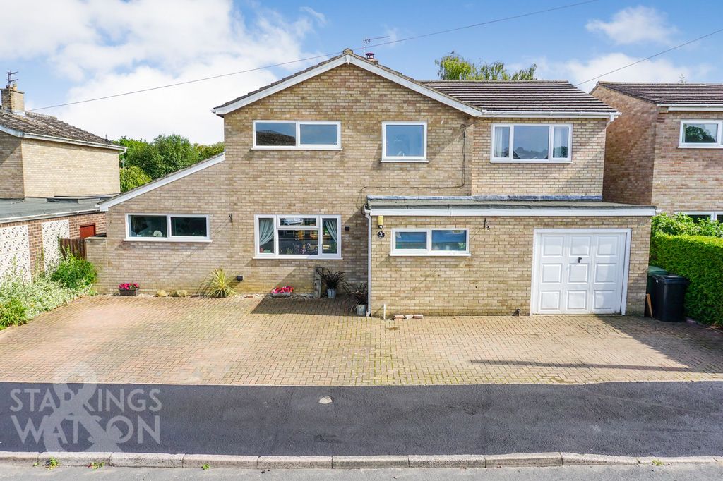 Property photo 1 of 24