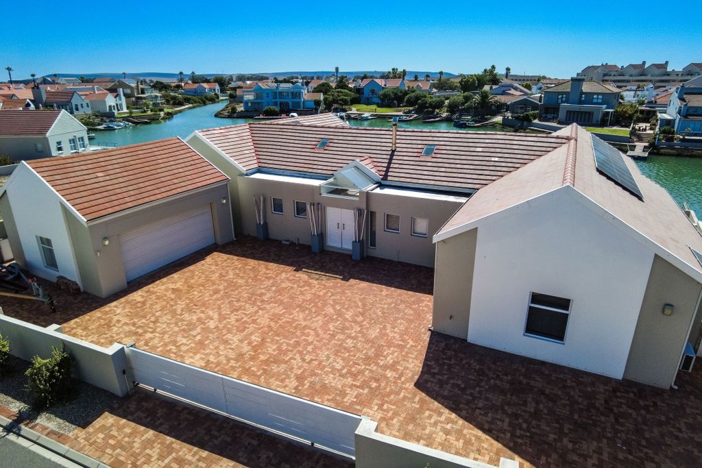 Property photo 3 of 55 La1689766