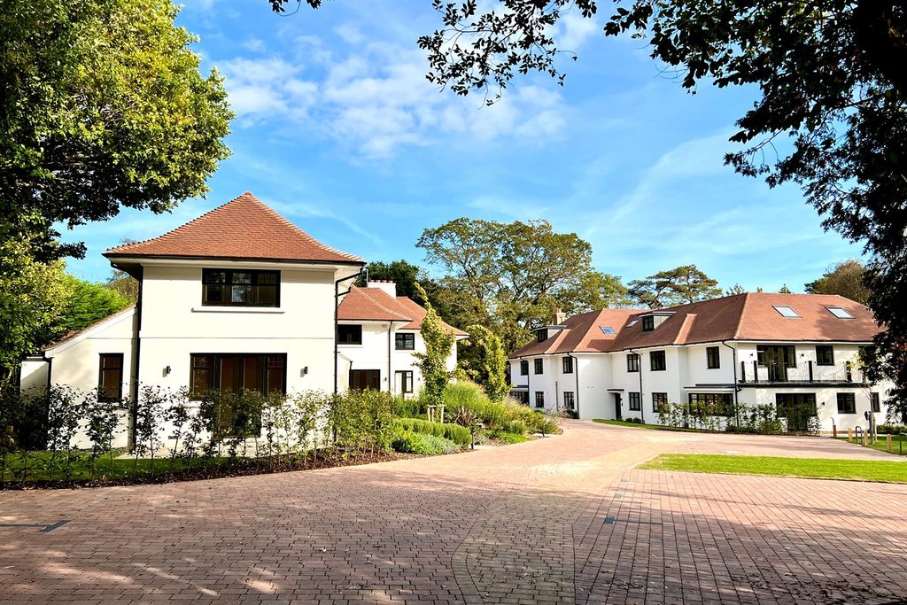 Property photo 1 of 11 (Main)