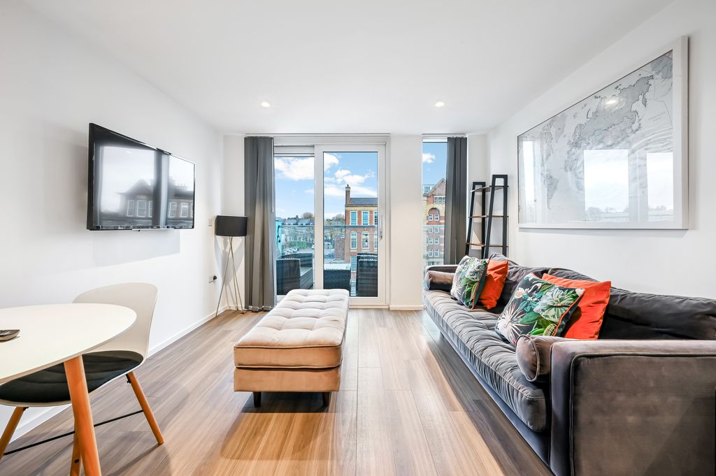 Property photo 3 of 7