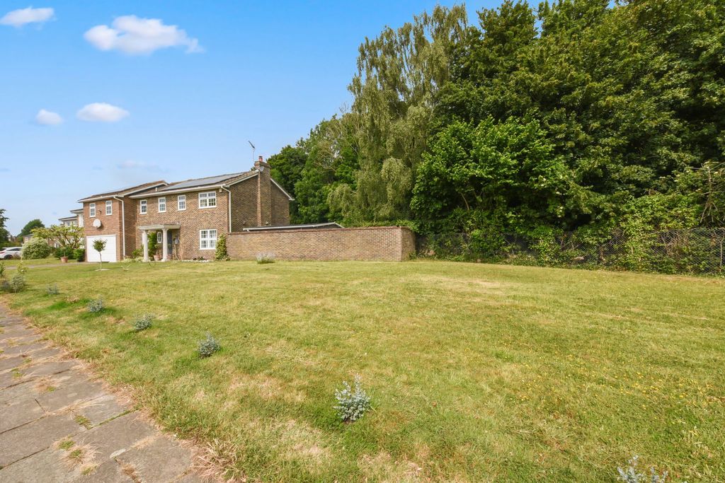 Property photo 3 of 19