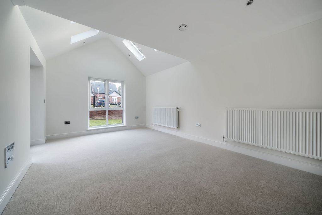 Property photo 3 of 11 Image