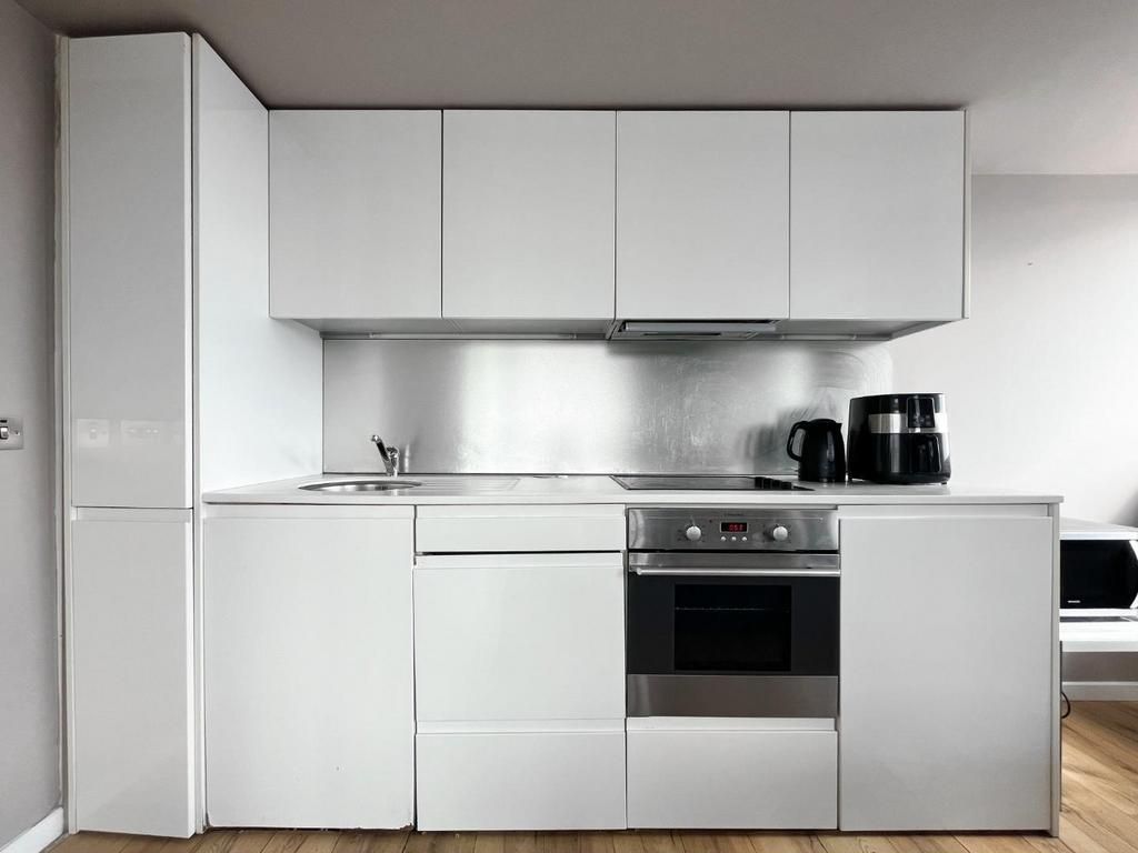 Property photo 1 of 6 Kitchen