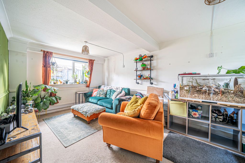 Property photo 3 of 23