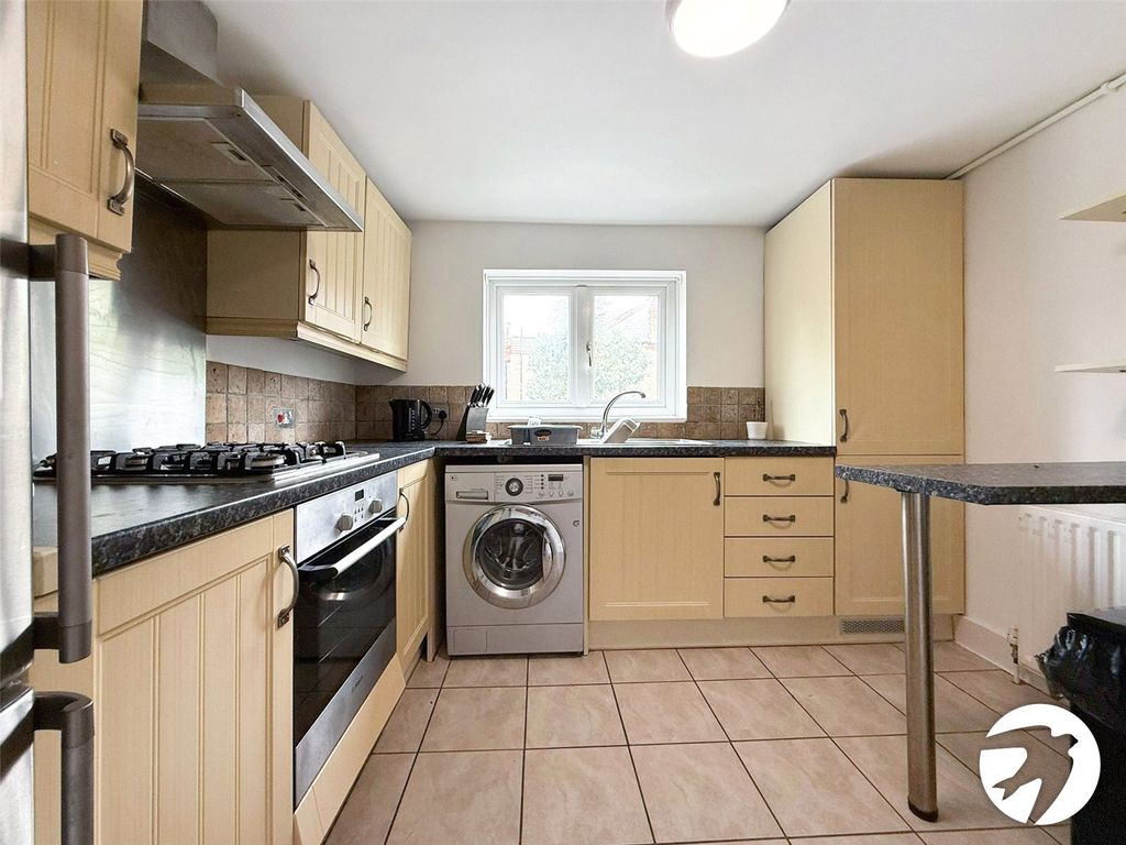 Property photo 3 of 13 Kitchen