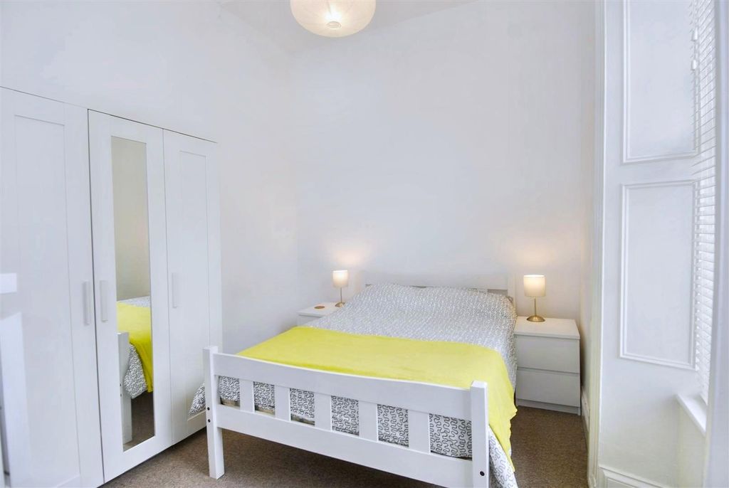 Property photo 3 of 4 1A Radnor Bedroom.Jpeg