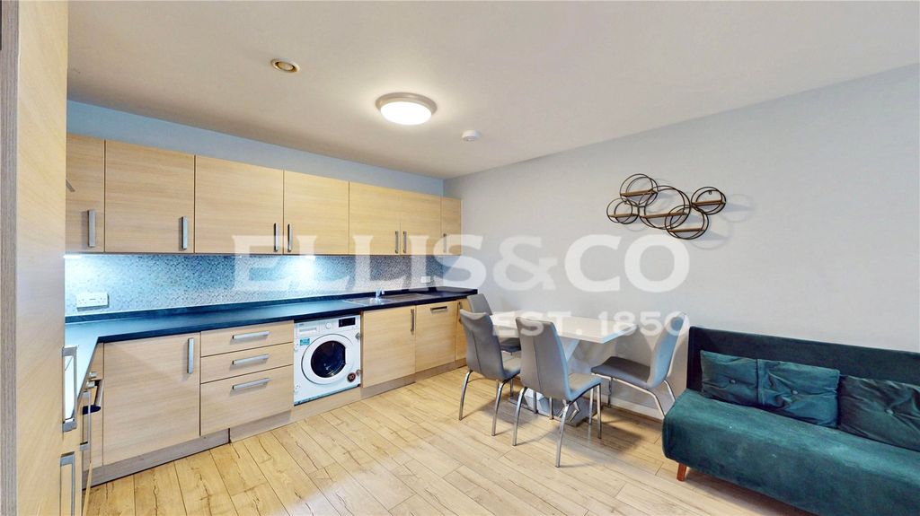 Property photo 2 of 17 Picture No. 07