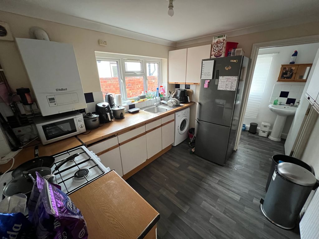 Property photo 2 of 9 Images