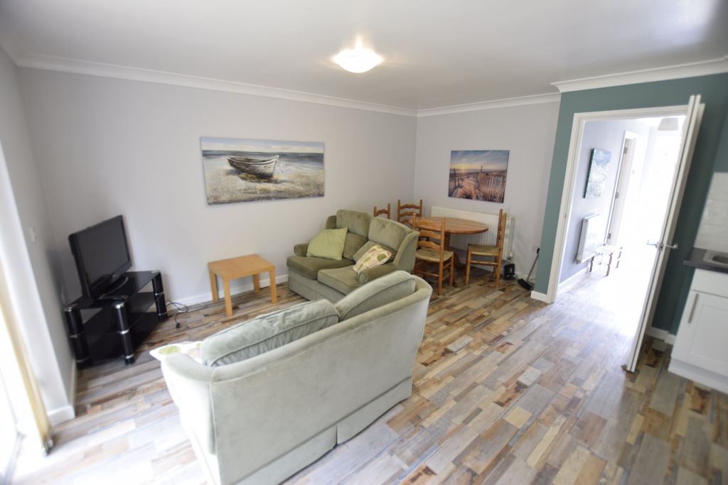 Property photo 2 of 14 Lounge