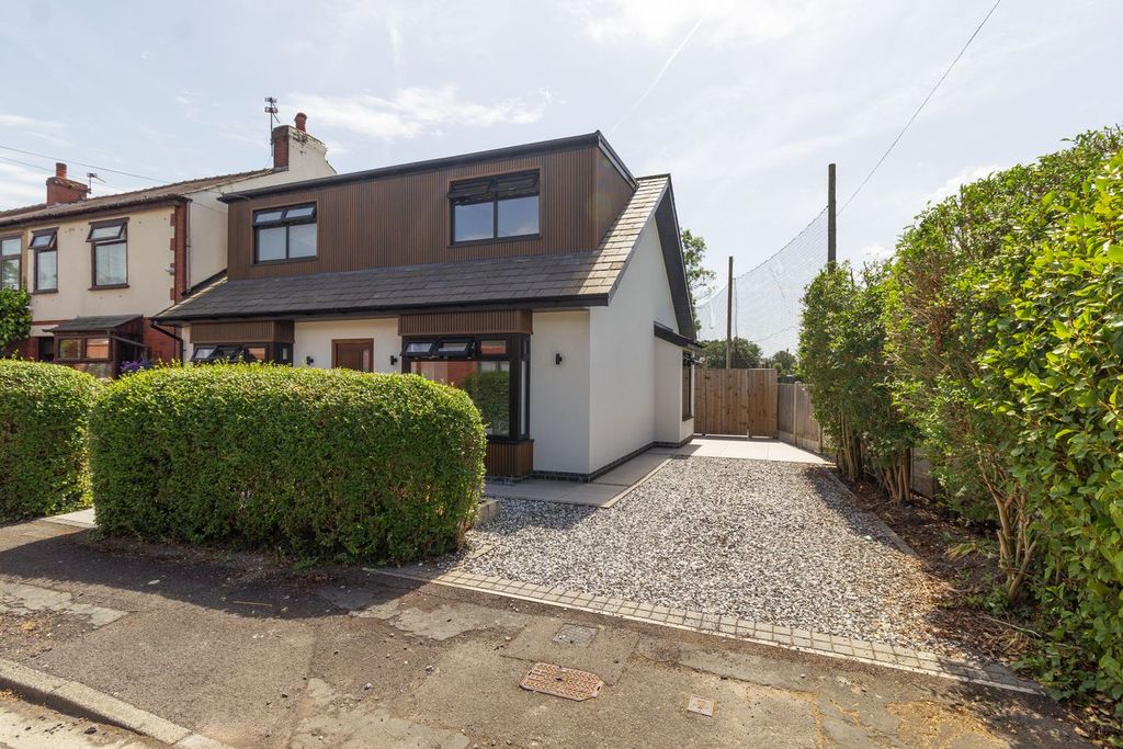 Property photo 1 of 29