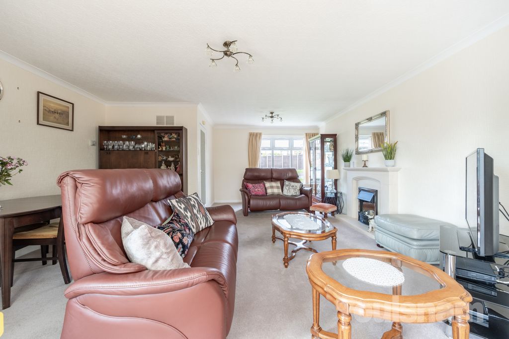 Property photo 3 of 15 Picture No. 06