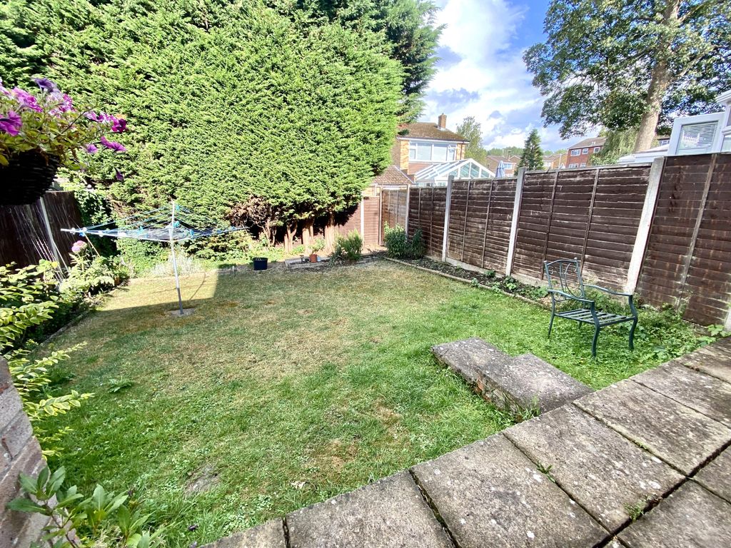 Property photo 2 of 13 Garden