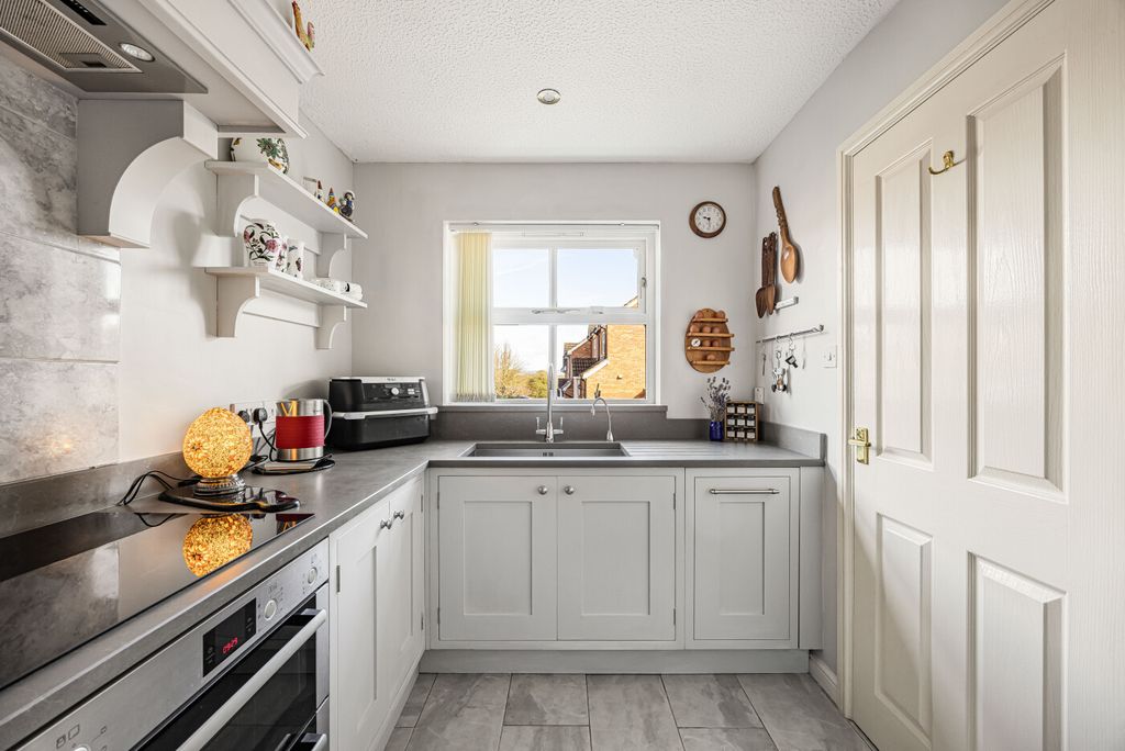 Property photo 3 of 35 20_76983.Jpg