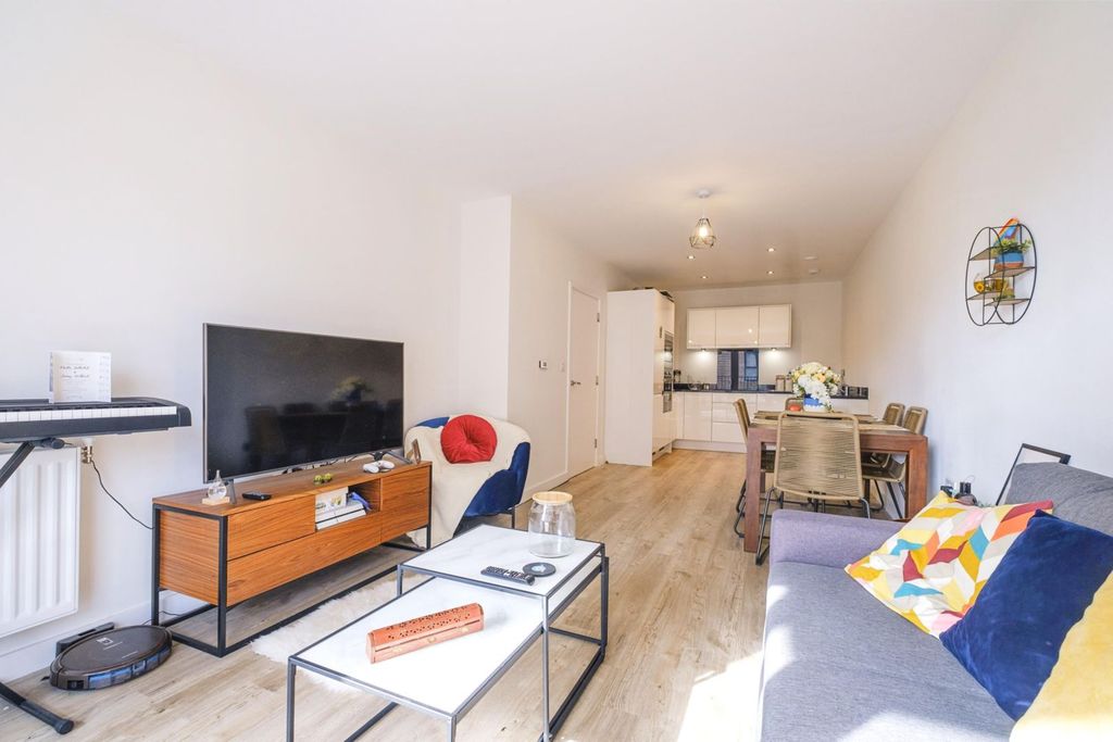 Property photo 3 of 10