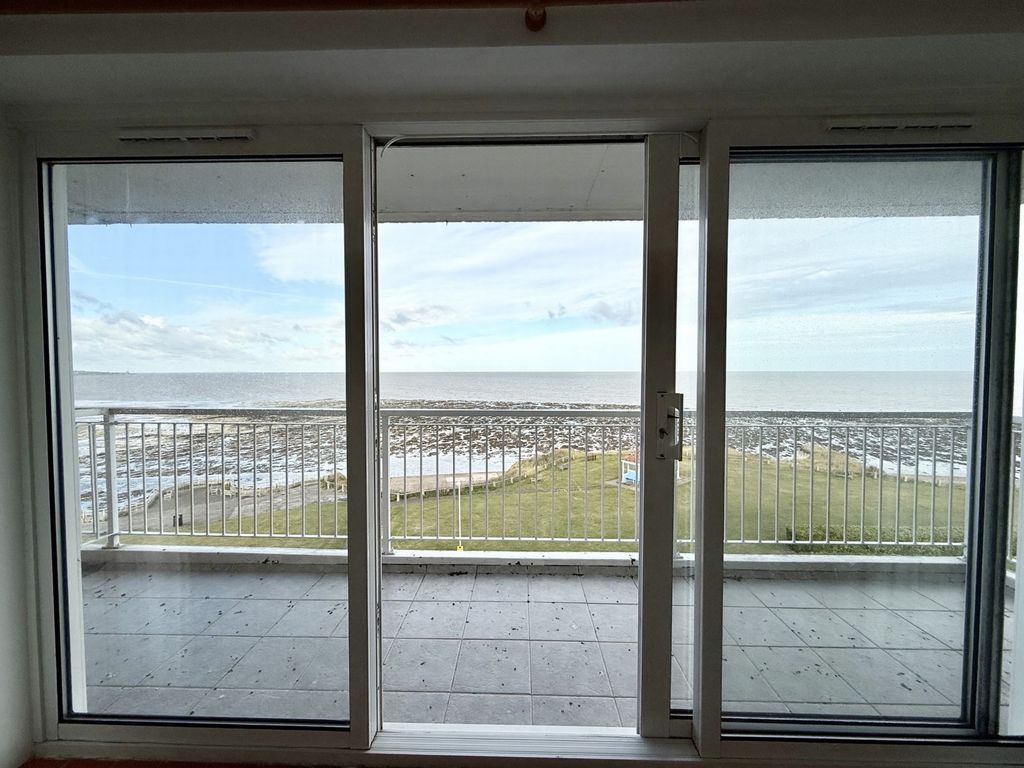 Property photo 1 of 24 Balcony