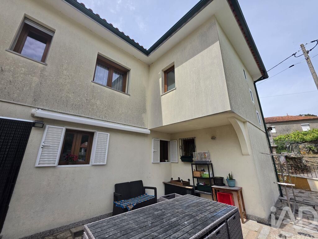 Property photo 2 of 36