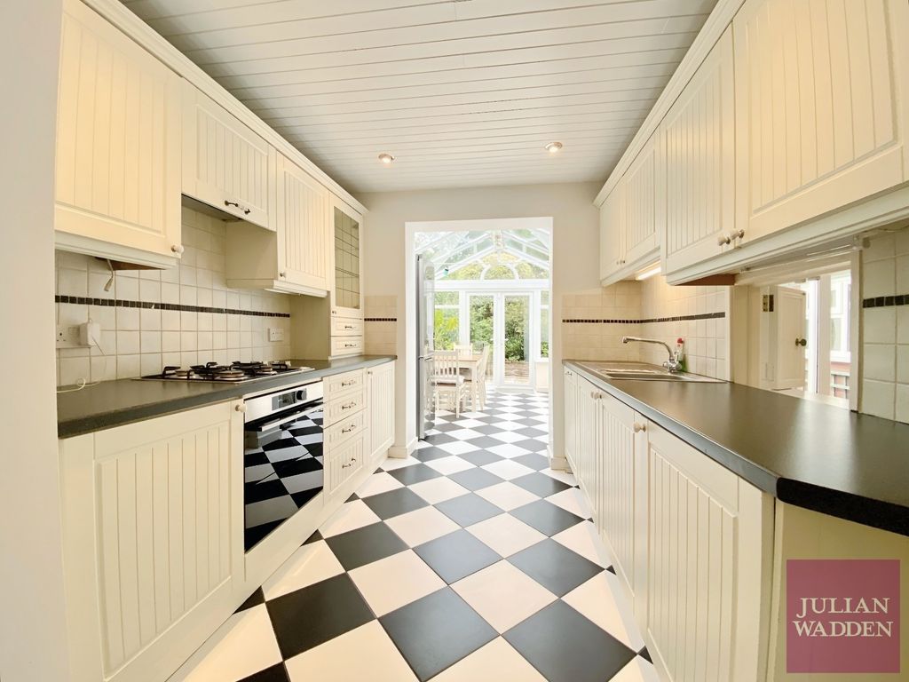 Property photo 3 of 22 Picture No. 06