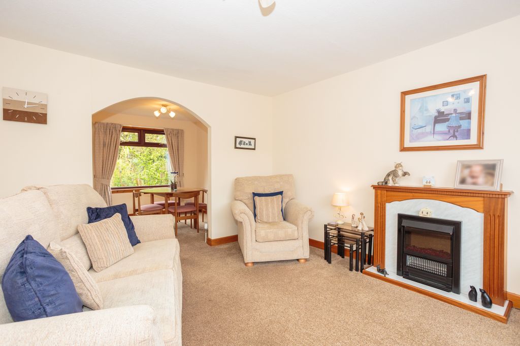 Property photo 3 of 39 Living Room