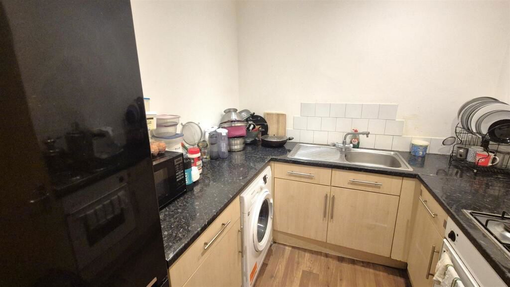 Property photo 2 of 6