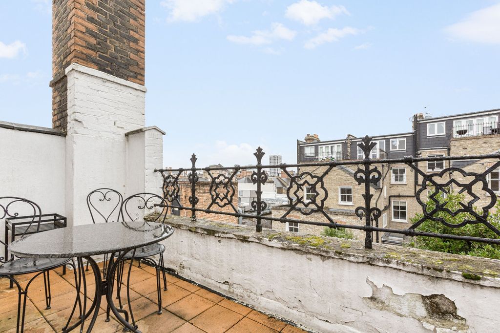 Property photo 2 of 7