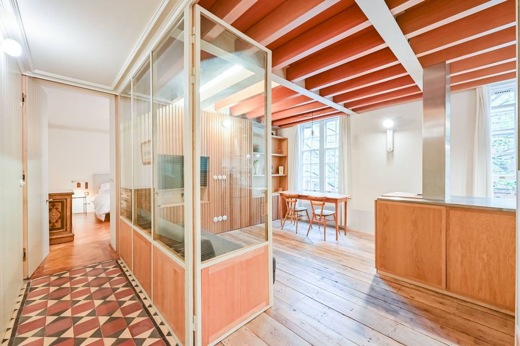 Property photo 1 of 25