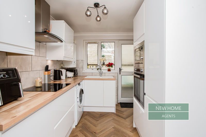 Property photo 3 of 21 Photo 17