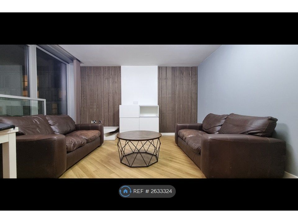 Property photo 3 of 9 Large Diner Lounge