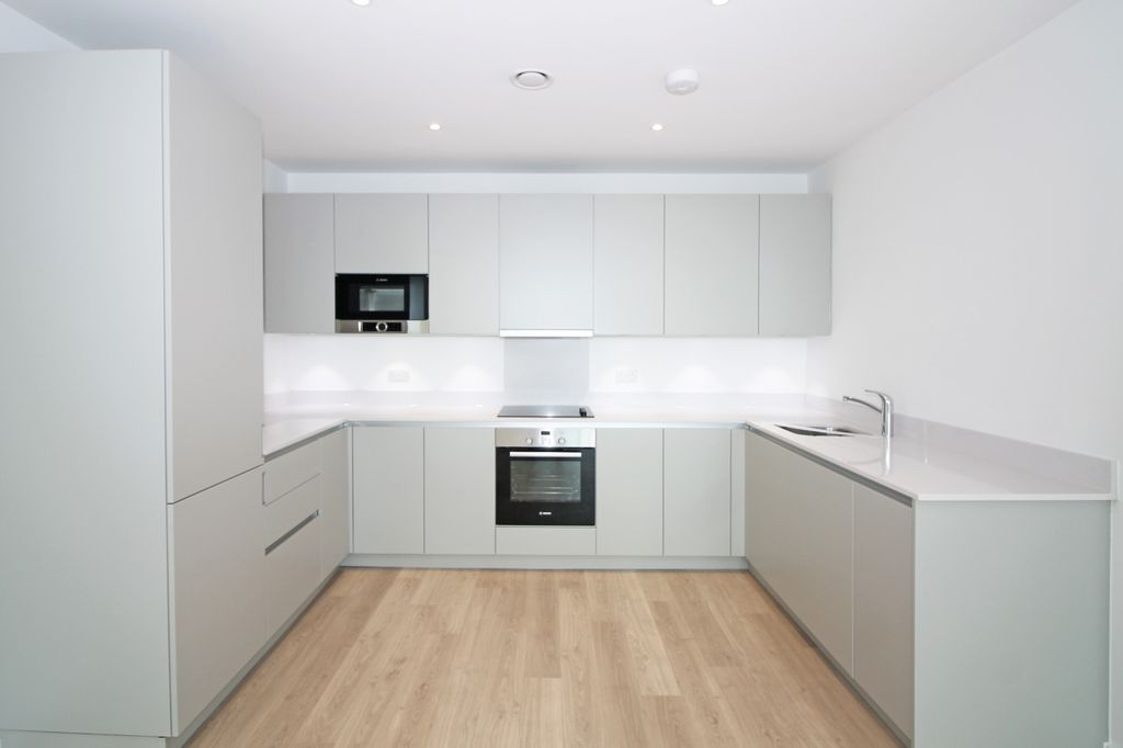 Property photo 2 of 7 Pinnacle Apartments,