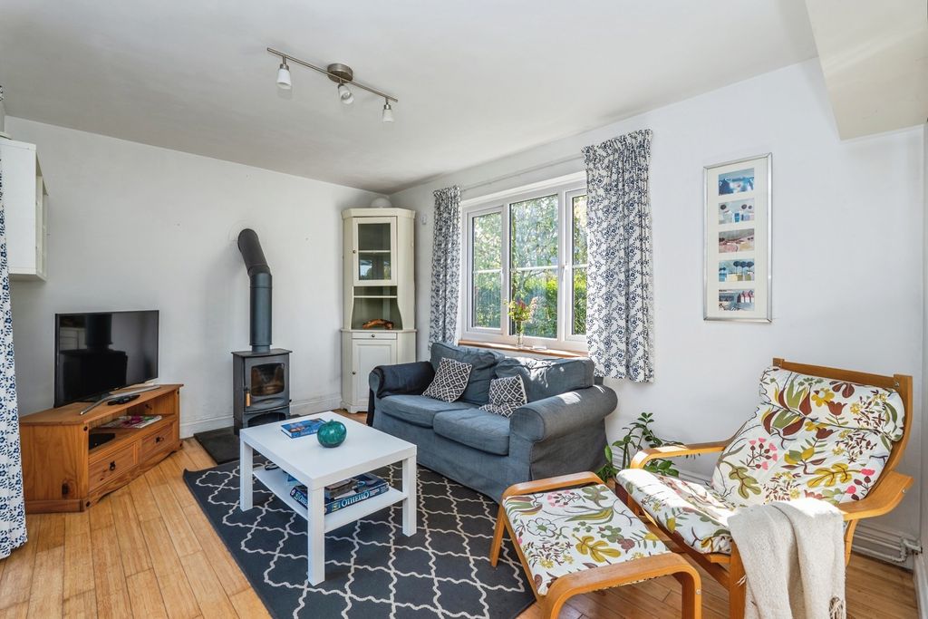 Property photo 3 of 17 Photo