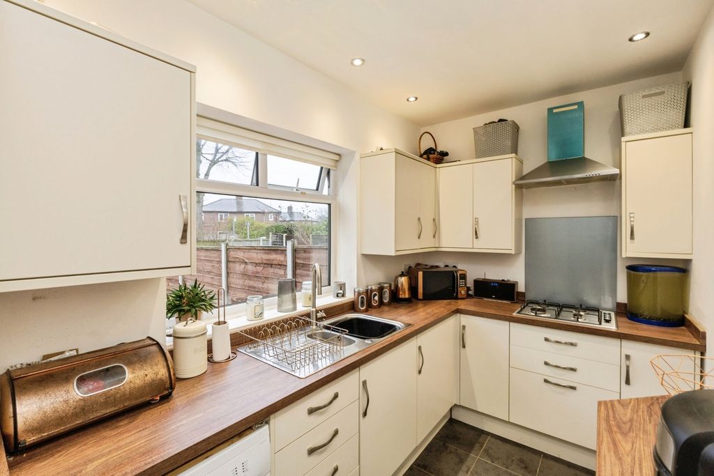 Property photo 3 of 19 Pbox-Img.Jpg