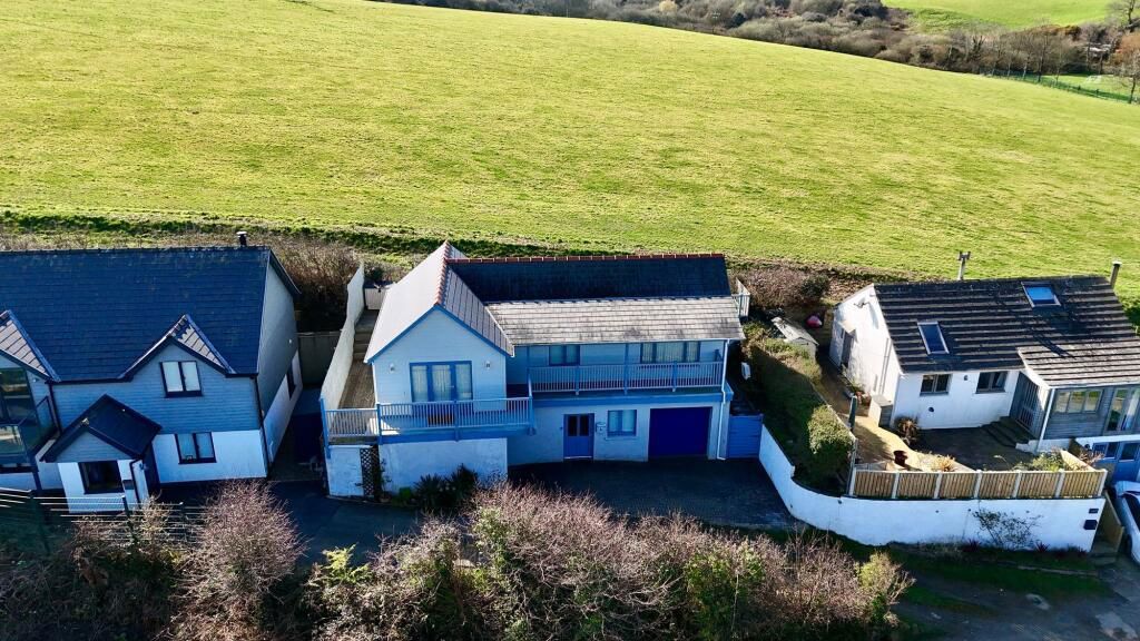 Property photo 2 of 22