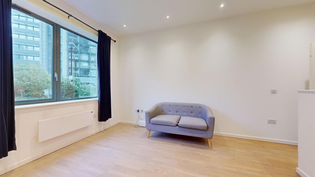 Property photo 1 of 15 Living Room