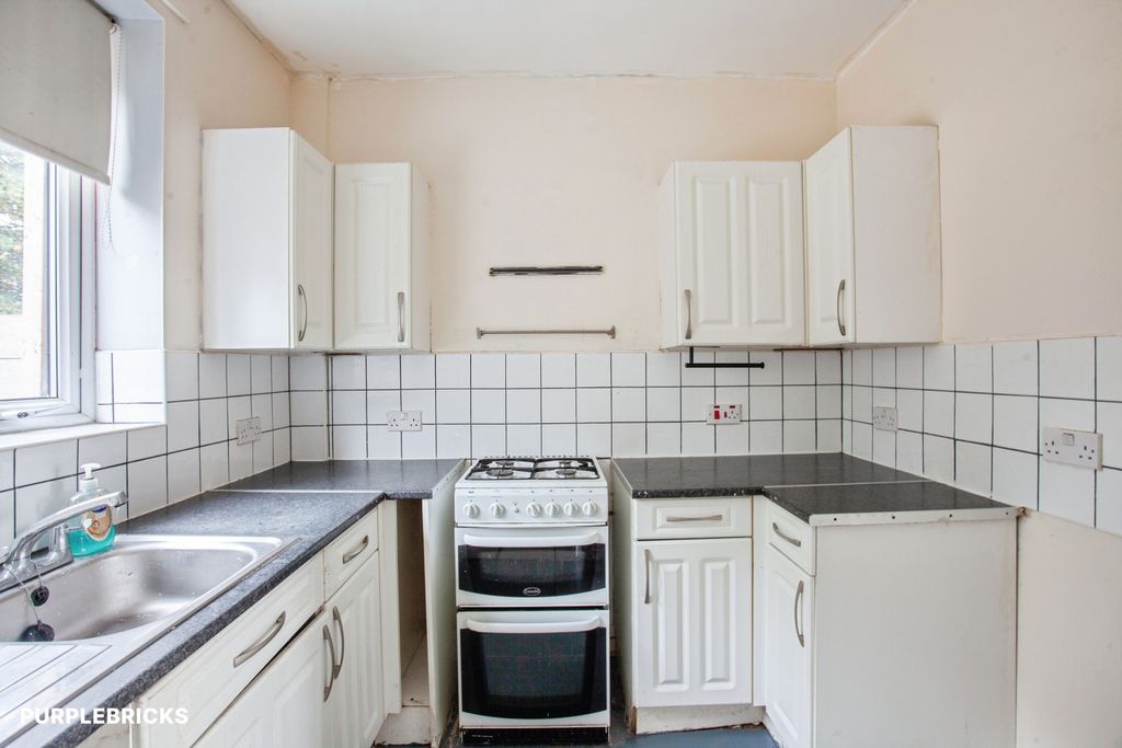 Property photo 3 of 26