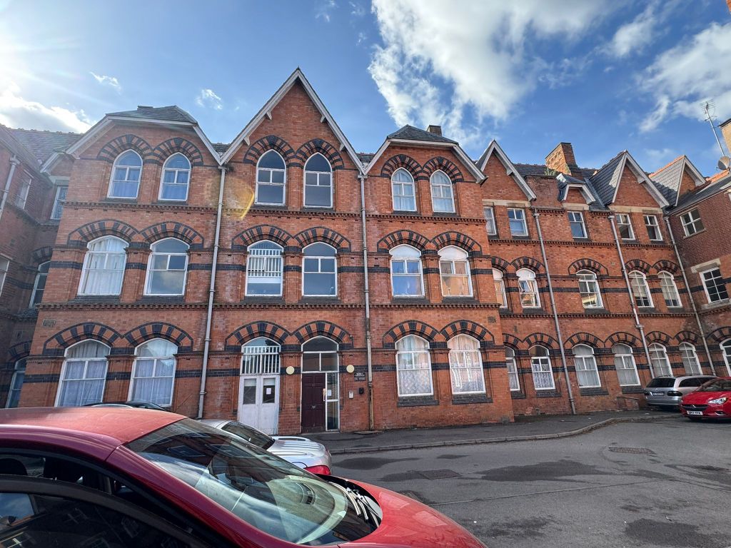 Property photo 1 of 7 2 Bedroom Apartment