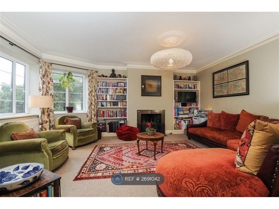 Property photo 3 of 9