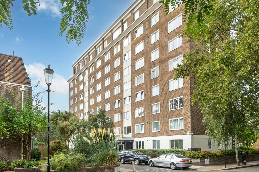 Property photo 3 of 12