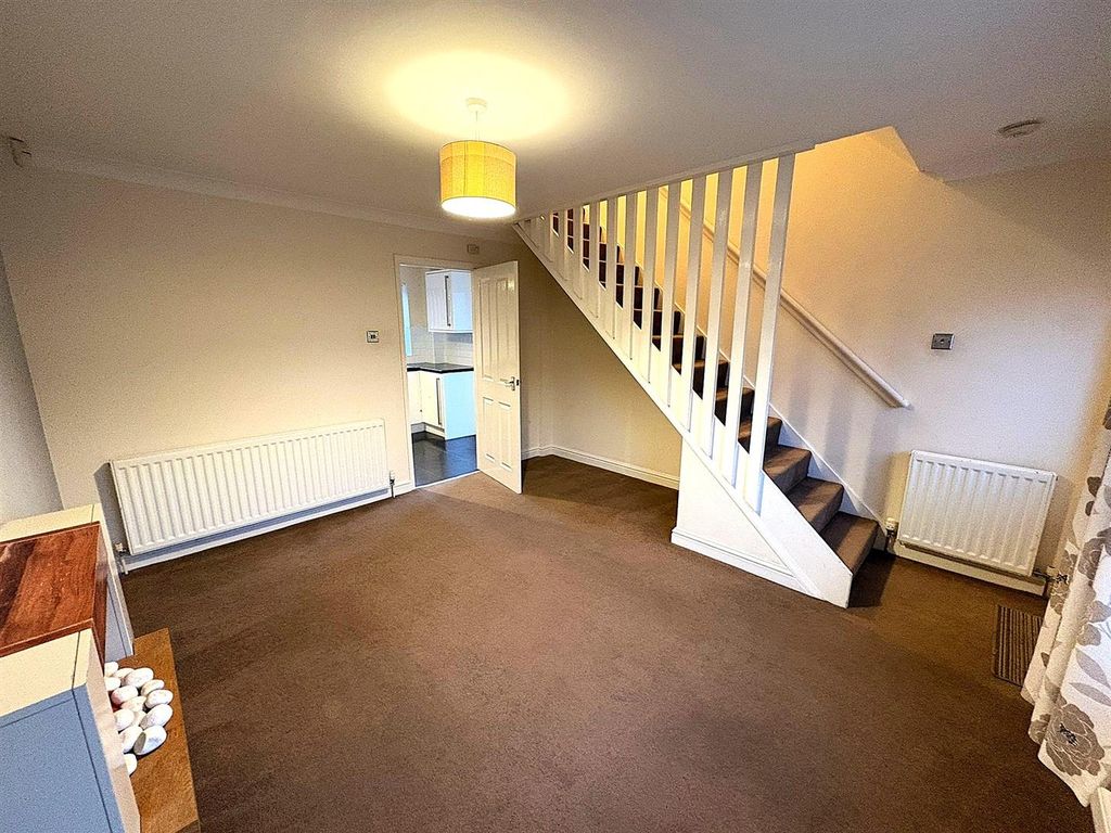 Property photo 2 of 15 Lounge